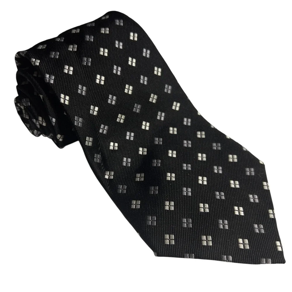IRVINE PARK Silk Tie Stain Resistant Classic Black & White Geometric‎ Foulard